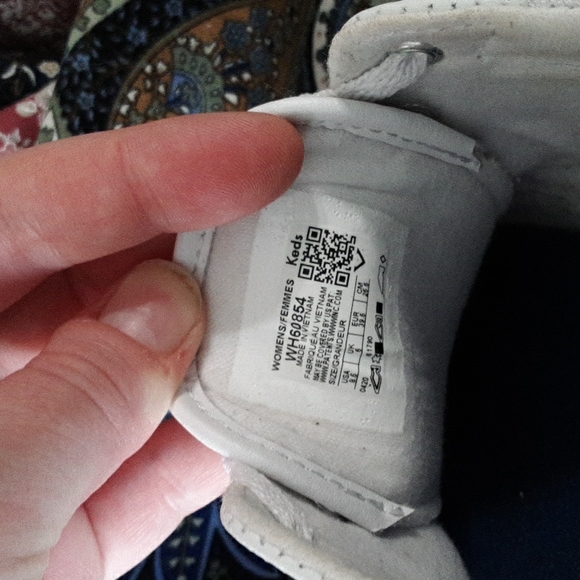 Ladies Keds White Leather Sneakers size 8.5 - Picture 3 of 6